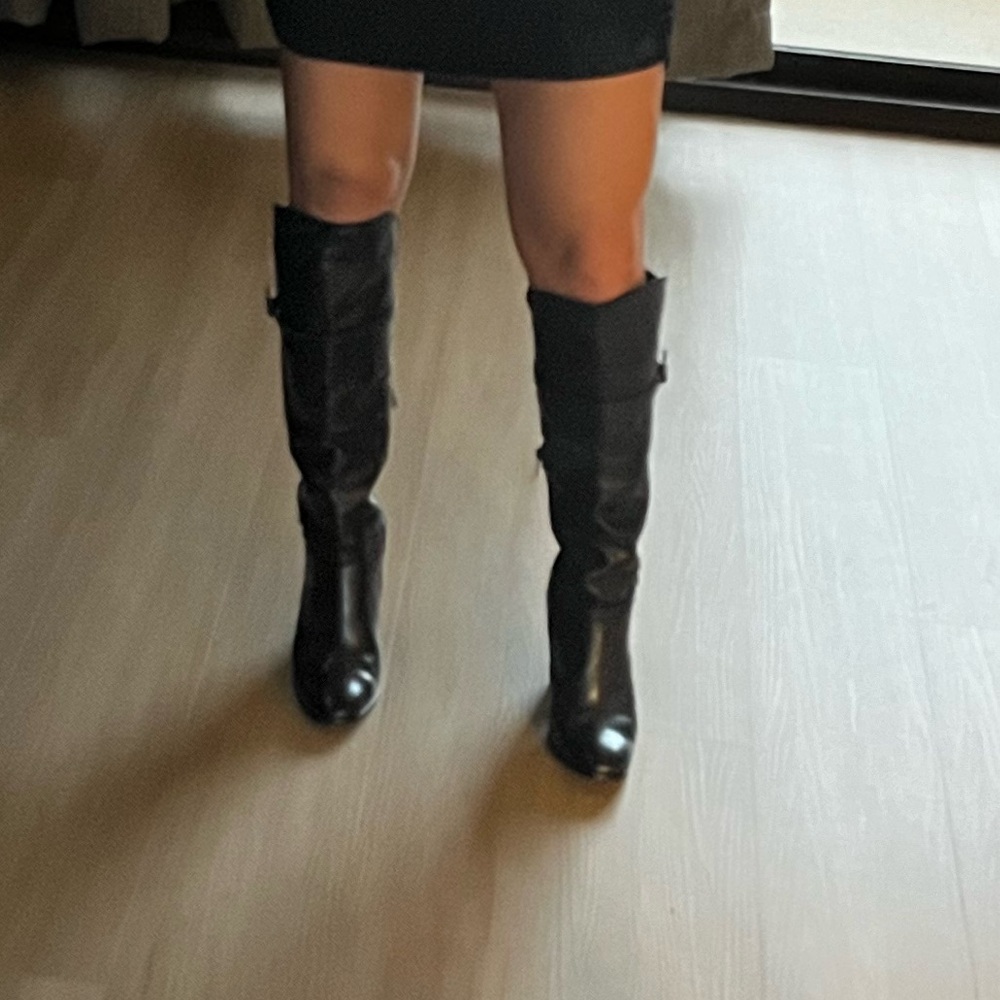 Frye Laurie Black Knee High Boots 7.5 like new!